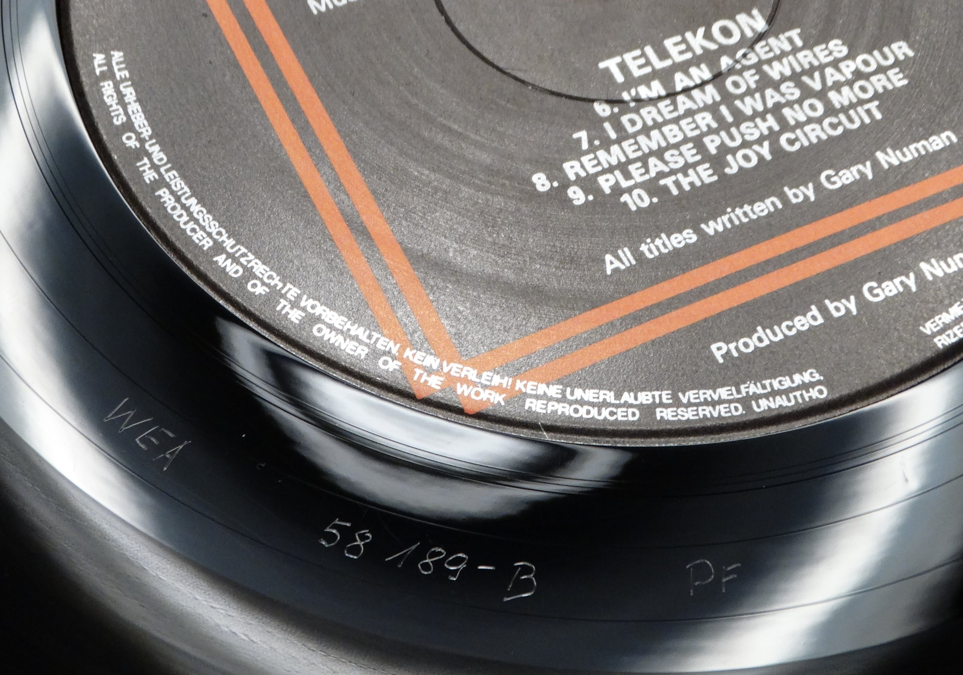 58.189 (BEGA 19) B Side Matrix.