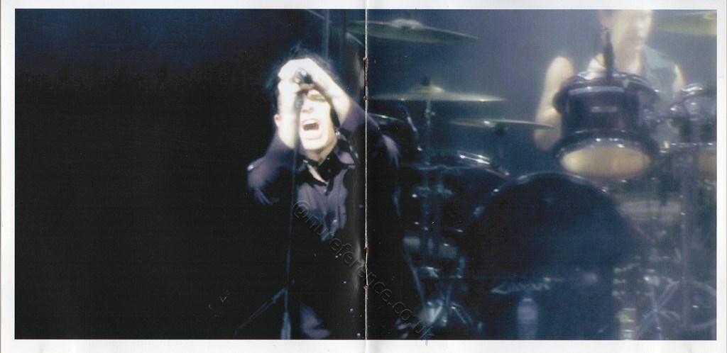 MORTALCDLIVE008 Full Inner Cover
