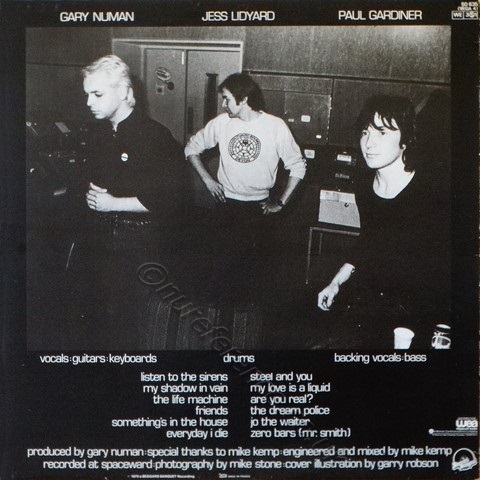 CD 47104 Label. (John Hayes)