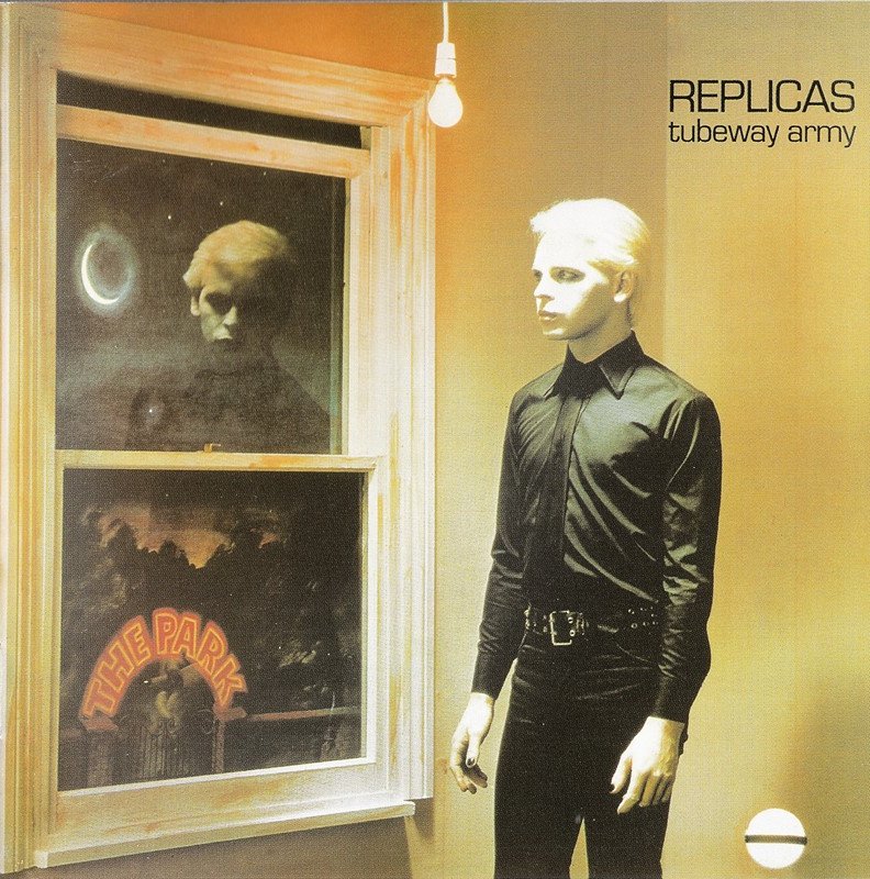 Replicas cover